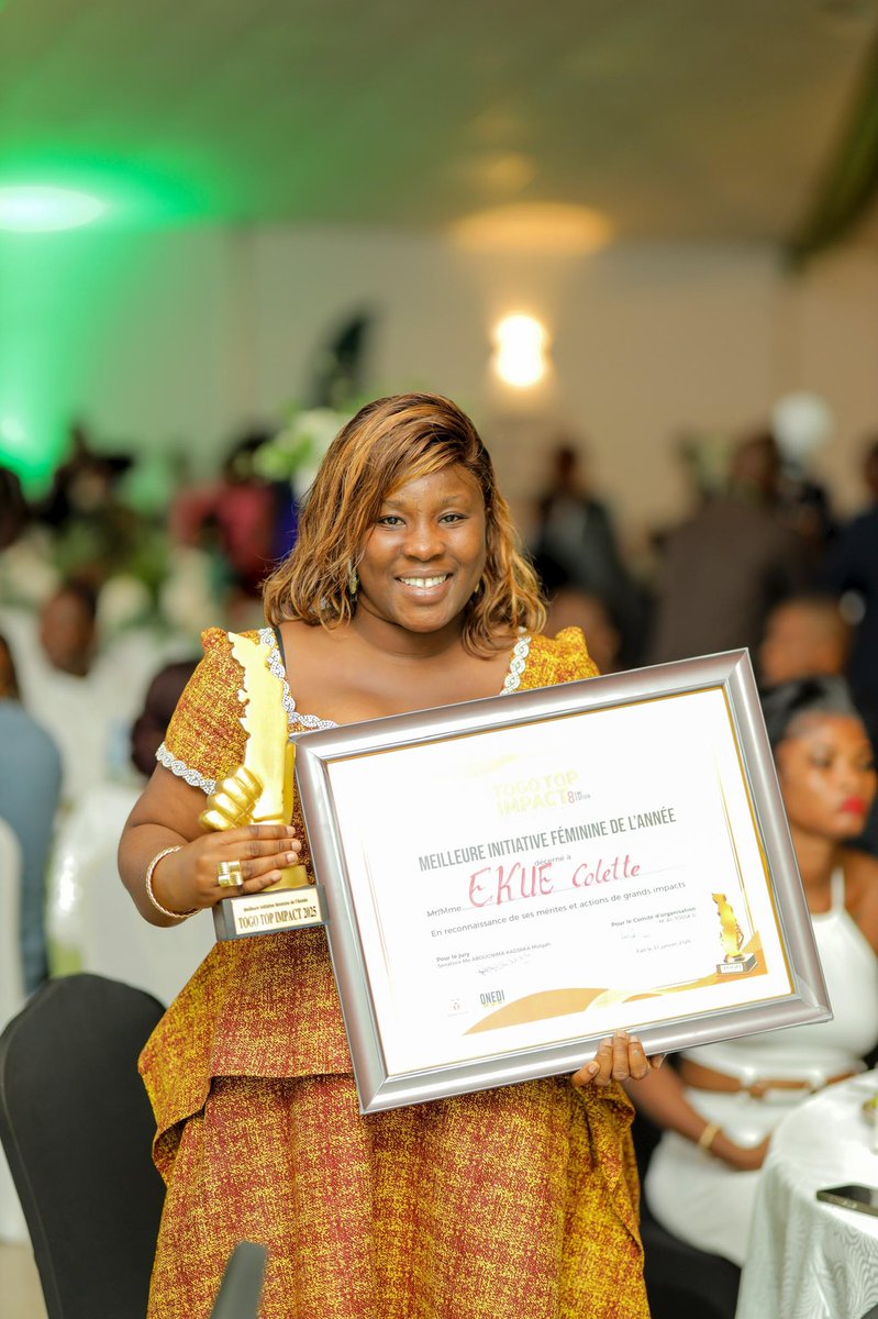 Wow… je suis tellement émue ! Je suis lauréate de la catégorie Meilleure Initiative Féminine de l’année 2025 à Togo Top Impact. 

Je dédie ce trophée à la communauté Digital Girl.

Merci à toutes et tous pour votre confiance, votre soutien et votre énergie.