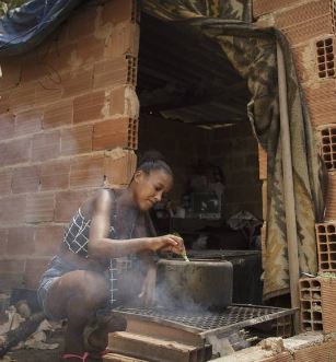 BohnGass's tweet image. E teve deputado da extrema direita que votou contra o Vale-Gás...