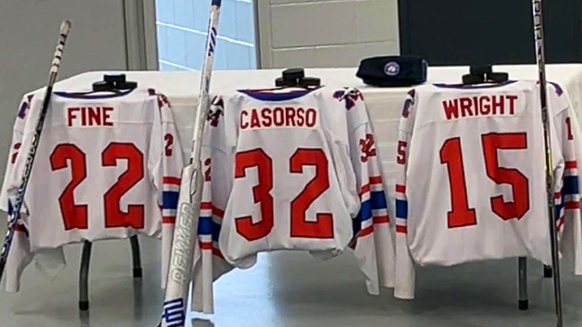 I am heartbroken at the tragic loss of three young hockey players, JJ Wright, Cameron Casorso and Caden Fine. 

My thoughts and prayers are with their families, hockey team and communities. 🙏🏼
