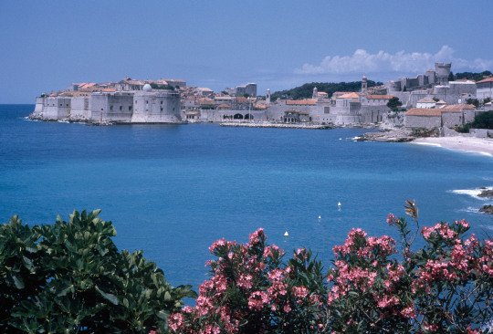 YugoslavVisuals's tweet photo. Dubrovnik, 1960s. https://t.co/qoJosG5J0Q