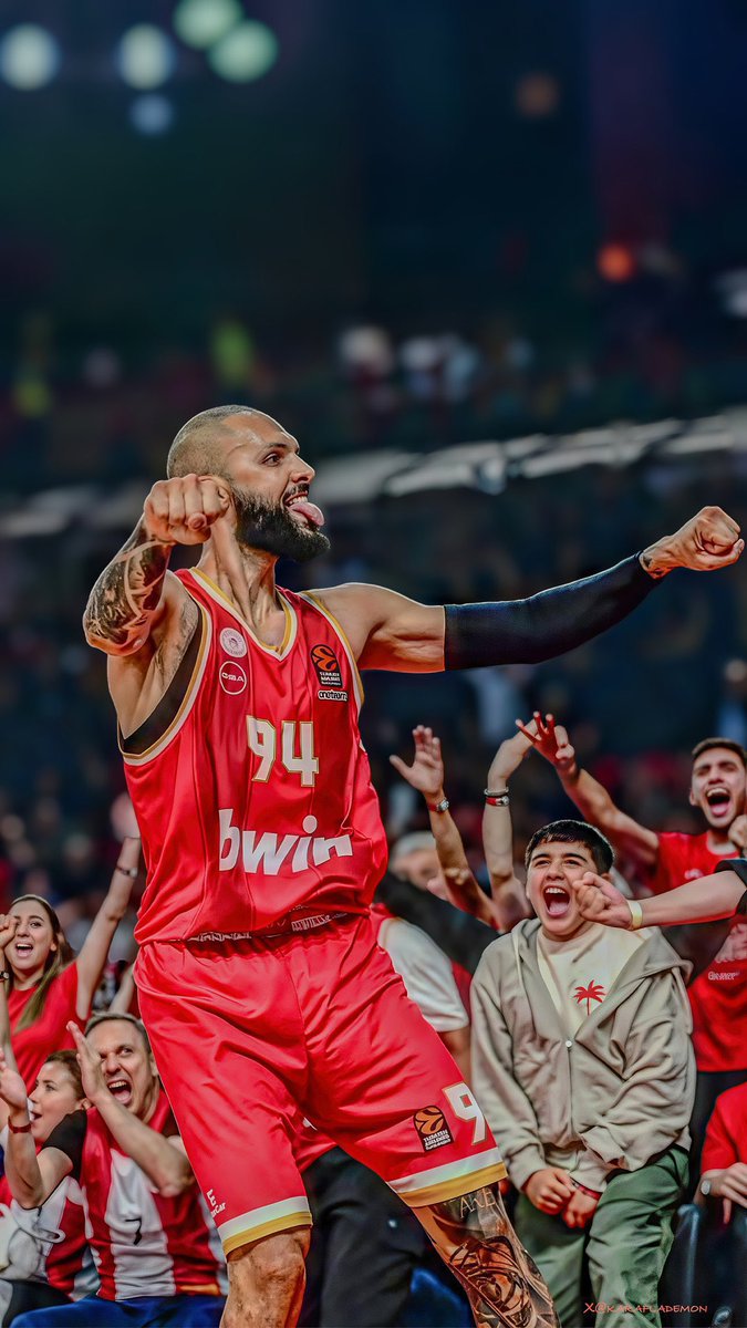 Σ ευχαριστώ που παίζεις στη ομάδα μου. #OlympiacosBC