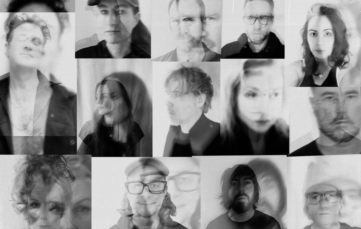Broken Social Scene anunció 'Remember The Humans', su primer álbum en 9 años, con aportaciones de Feist y Lisa Lobsinger.

Pasen a escuchar "Not Around Anymore" como primer sencillo: tinyurl.com/yc8xxvzp