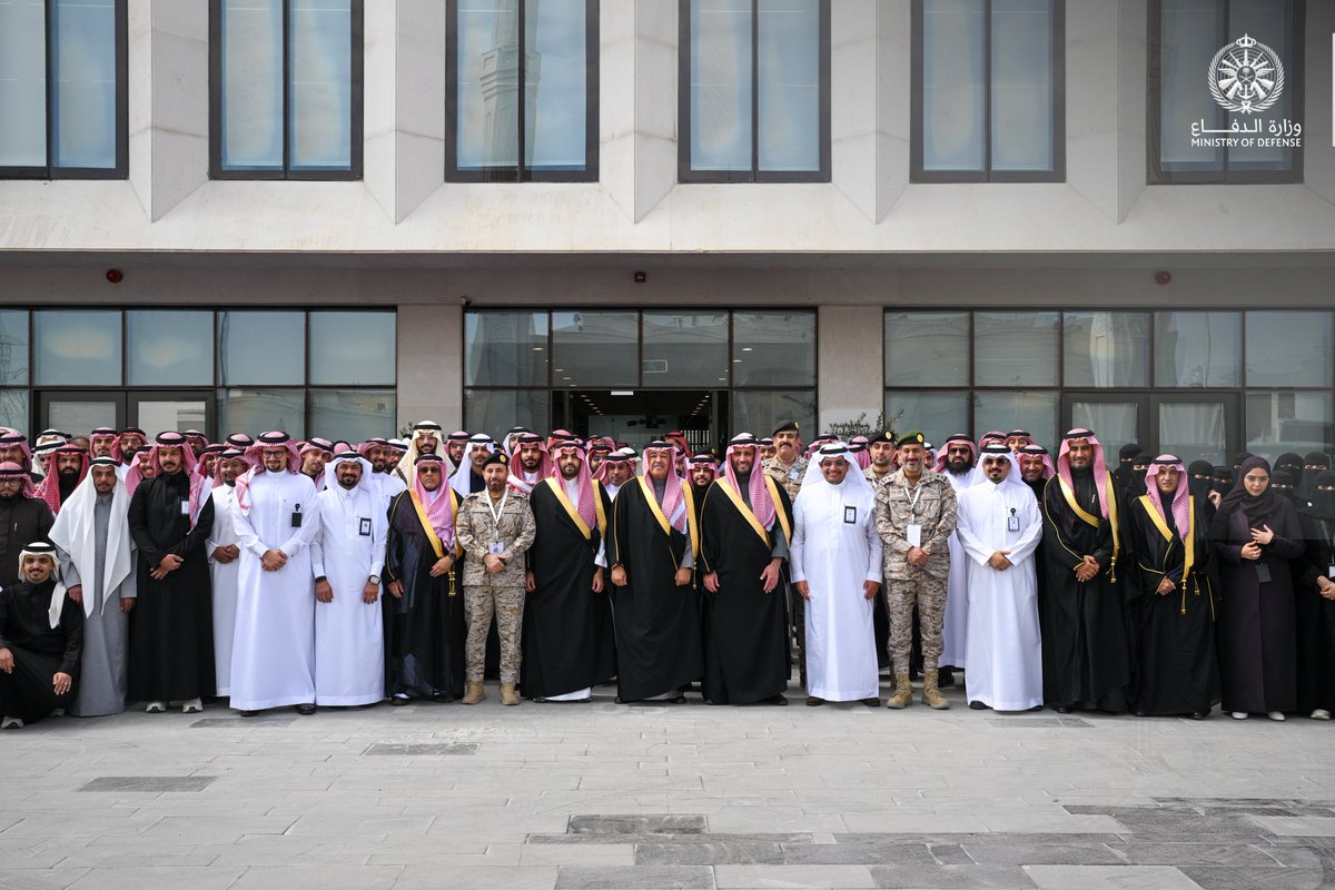 modgovksa's tweet photo. واطّلع معاليه خلال الزيارة على الأثر الإستراتيجي لمبادرة «مكان»، ودورها في رفع دقة الموارد الجيومكانية، وتسريع الوصول إليها، وتوسيع نطاق المنتجات الجيومكانية، إضافةً إلى تعزيز الإنتاجية من خلال توظيف التقنيات الحديثة، مثل الذكاء الاصطناعي وأتمتة العمليات. https://t.co/wJQWPXWgqD