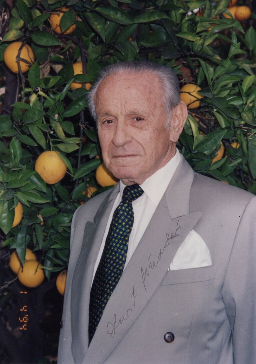 BACO_SA's tweet photo. Ayer celebramos nuestro 83º aniversario. Gracias a todos los que han contribuido a esta trayectoria: a nuestros empleados, así como a clientes y proveedores.
Hoy rendimos homenaje a don Horst Urich Sass, fundador de esta empresa y reconocemos la gran labor de Edgar Urich Sass https://t.co/p1rzTBHdJw