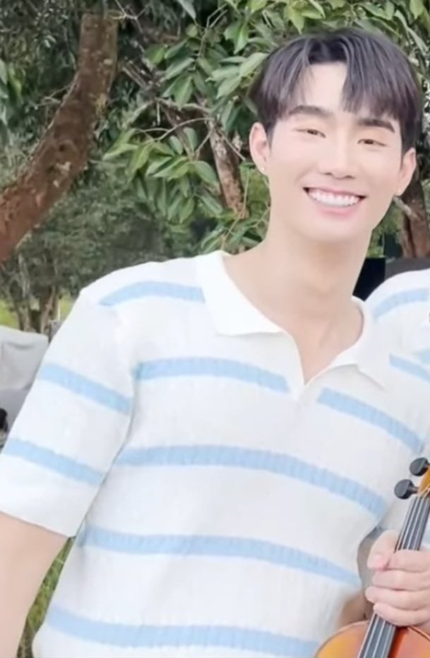 FORC_JIRAT's tweet photo. #FORCE #ฟอส #fforce_ #Fossu
🧡🧡🧡🧡✨🦊✨🧡🧡🧡🧡
Se notaba cansando, pero con su linda sonrisa. ☺️♥️ https://t.co/ujciKM6Jny