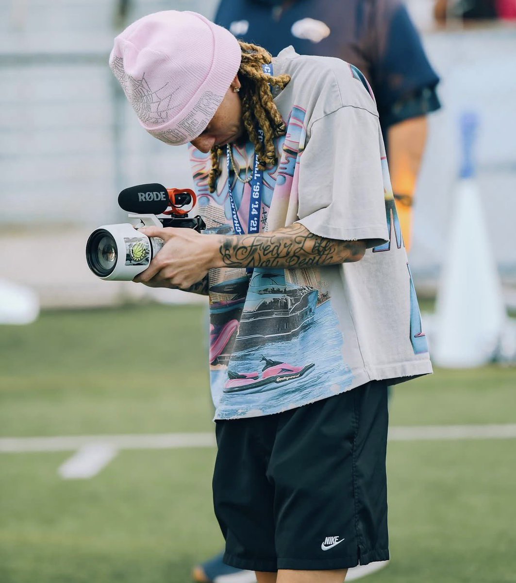 X Fam Go Subscribe To My YouTube Channel ASAP I’m dropping 🔥 (🏈/🏀) Content Daily 📈 

youtube.com/@courtsidebank…