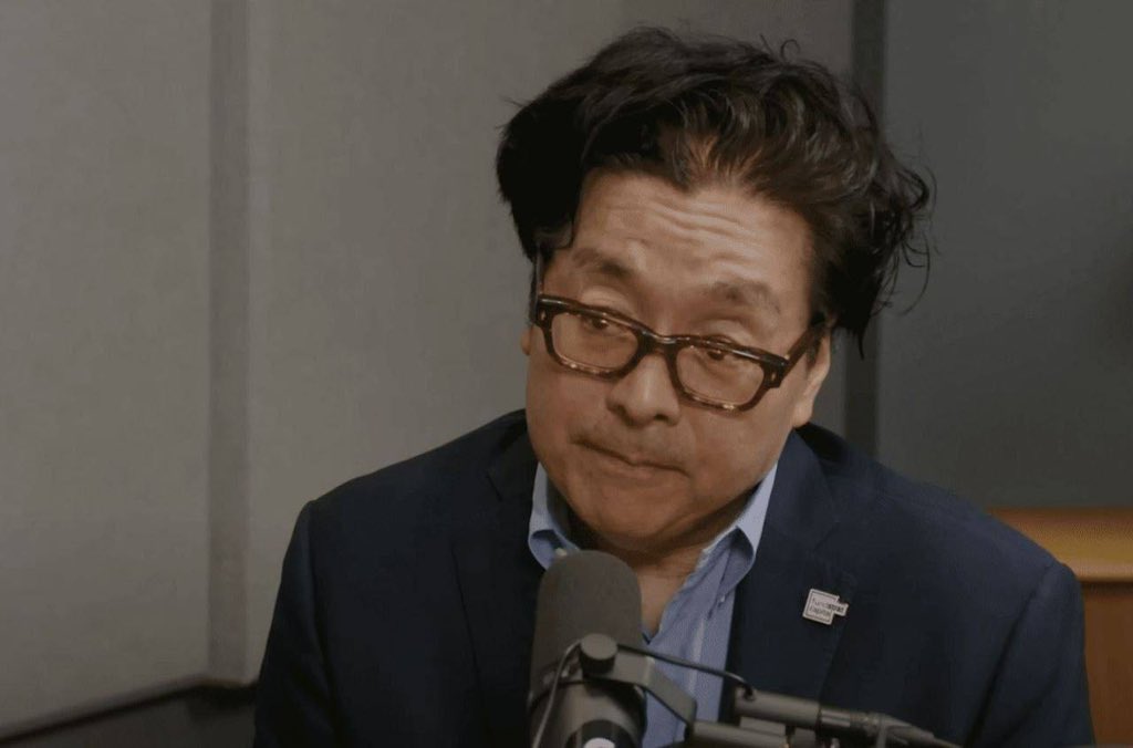 AshCrypto's tweet image. 🚨Tom Lee's BitMine ETH holdings is now at $7,000,000,000 loss.

Damnnn...