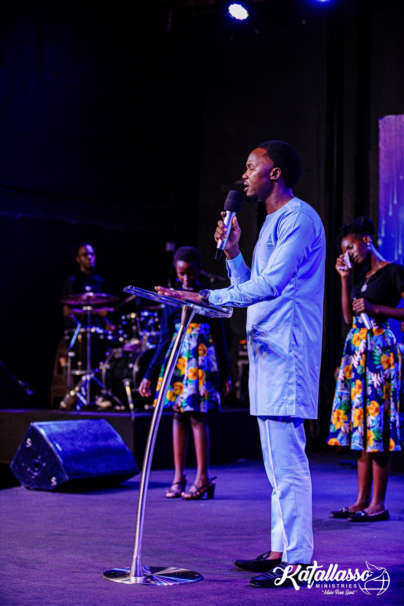 KatallassoM's tweet photo. Jesus the son of God
Jesus the Son of God
Holy Holy Holy Holy
Jesus the Son of God.

~Praise And Worship

https://t.co/1ZvkXS0HDy
#Reboot Katallasso Tuesday Fellowship 034 https://t.co/1AJPFlKbqQ