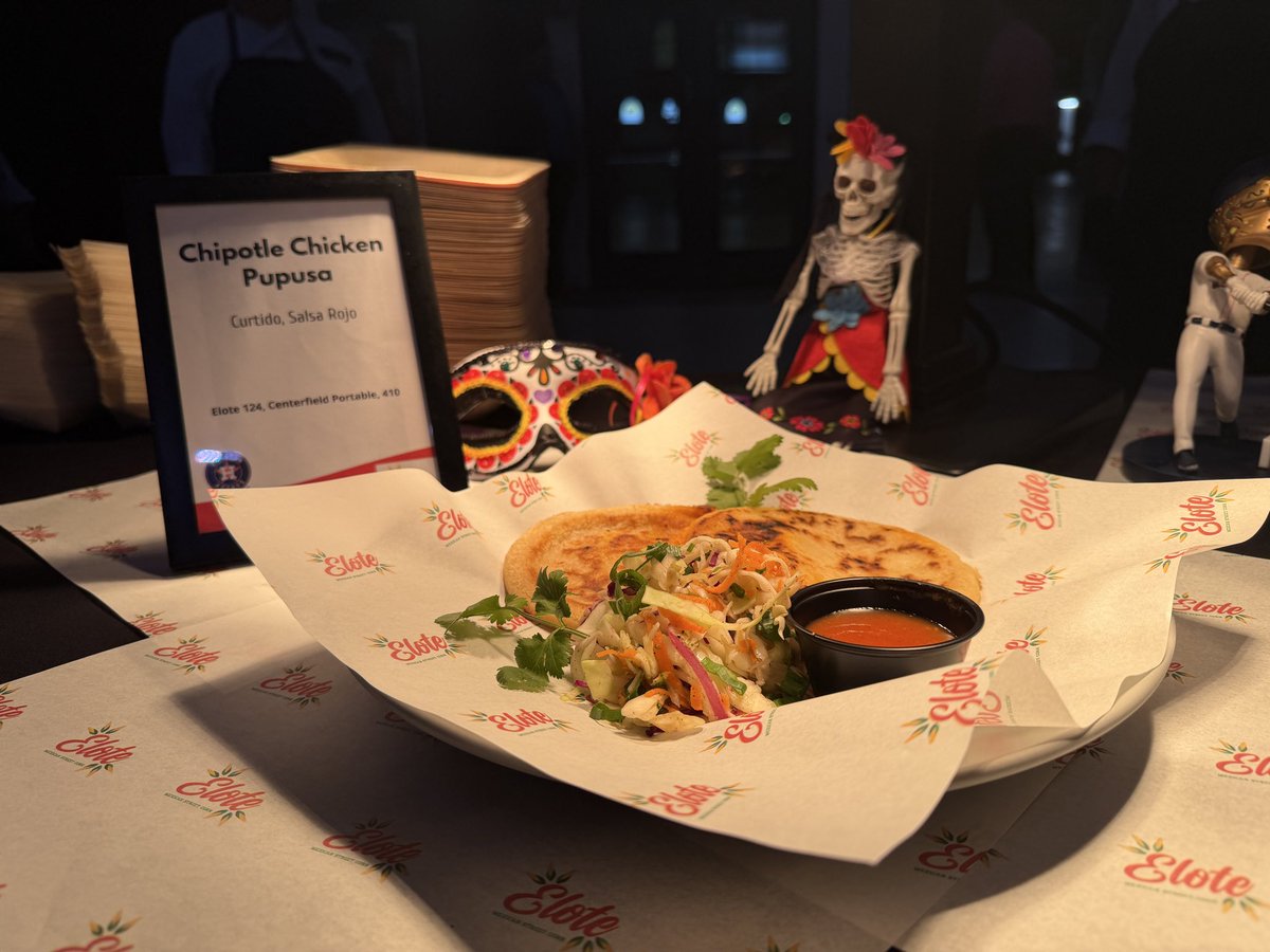 SpaceCityHN's tweet photo. Who’s hungry!?!?!?
#ChaseTheFight https://t.co/VSImpjBrWy