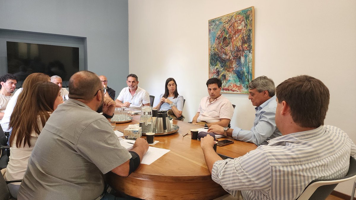 CorderoPiazza's tweet image. Una instancia mas de esta jornada de recorrida visitando y trabajando con @IDDurazno @falgorta @jmarenasdiaz los equipos técnicos de la Id y los Coor de los Programas de la Div de Infraestructura de Descentralizacion de OPP para planificar y concretar una buena ejecución 2026