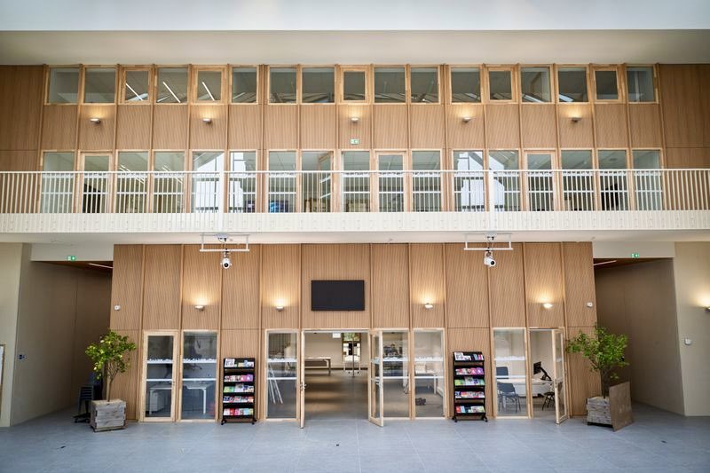 Lucbouard's tweet photo. Visite presse du nouvel Hôtel de Ville et d’Agglomération de @larochesuryonfr qui ouvre demain.

Un choix politique clair : un service public plus accessible et rassemblé en cœur de ville.

Un équipement au service des habitants et du dynamisme de l’Agglomération de #LRSY. https://t.co/34McZ5Mv8P