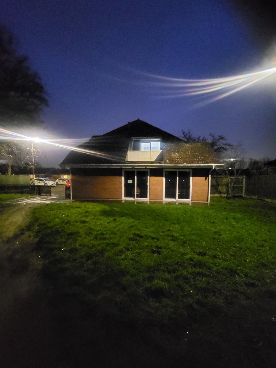 TettenhallWMP's tweet image. Officers from the Penn &amp;amp; Merry Hill NHT are patrolling the area around Swanmore Community Centre following reports of ASB. We’ve also held a police surgery, giving residents the chance to raise concerns and speak with us directly. 
#Penn #MerryHill  #CommunityPolicing #ASB