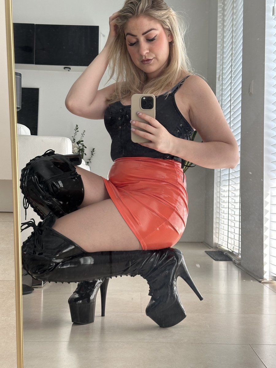 Milenaaxoxo tweet media