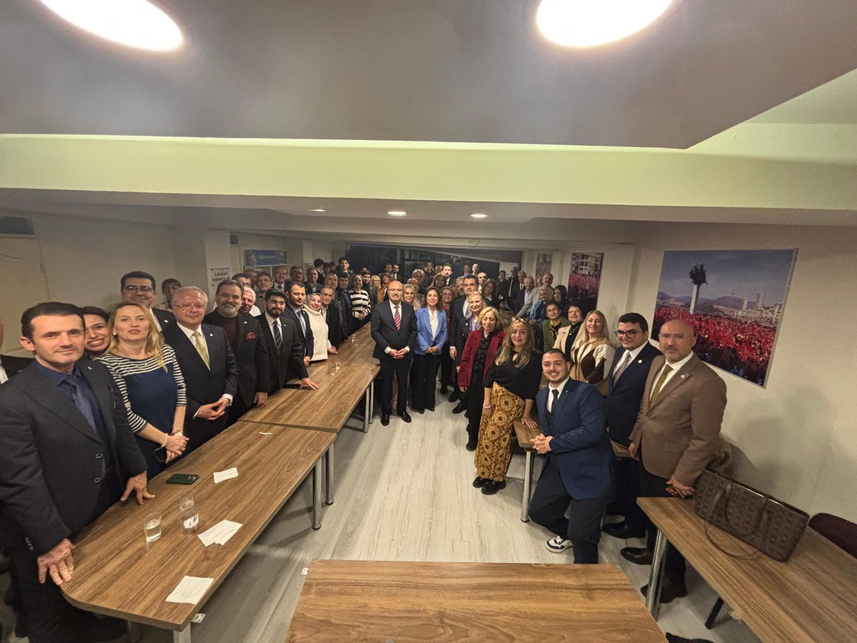 Ekonomi Pol. Sor. Genel Başkan Yardımcımız, Balıkesir Mv. Sayın Burak Dalgın ,Tarım Pol. Sorumlu Genel Başkan Yrd. Sayın Kadir Ulusoy, GIK üyemiz Sn. Ali Topçu, MDK üyemiz Sn. Av. Murat Sevengül, İl Başkanımız Sn. Ülkü Doğan, İlçe Başkanlarımız ve İl yöneticilerimiz ile teşkilat