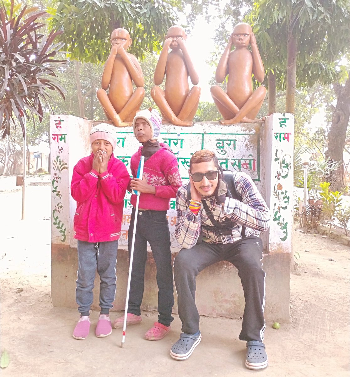 OnFireAdarsh's tweet photo. Dear @TeamYouTube @YouTubeIndia

I kindly request you to review my channel's context and reinstate it. For 5 years, I've self-funded healthcare &amp; education for 5 specially-abled children in my village. Your support means the world! #Champaran

Channel URL: https://t.co/rcIFsvekmi https://t.co/g8cemugYDg