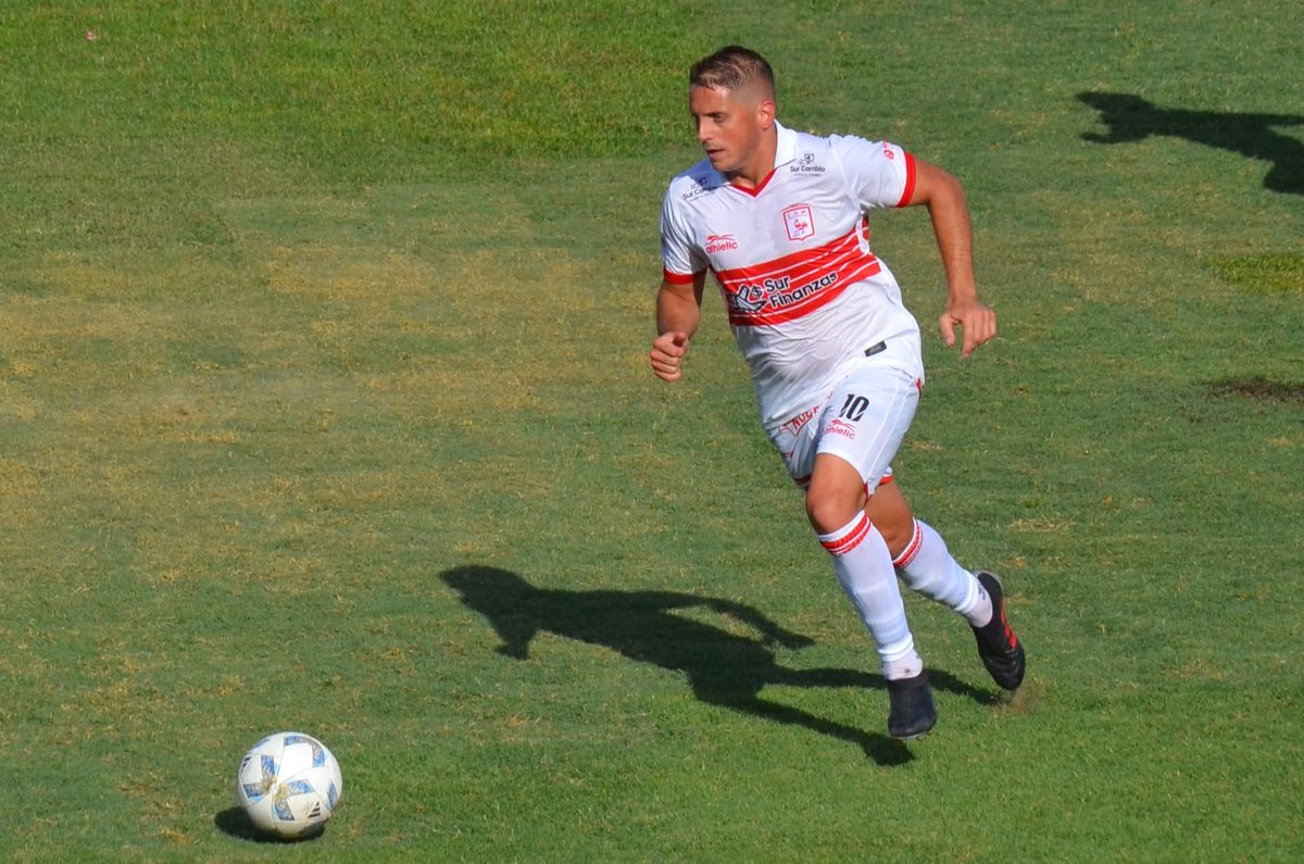 El 3 de febrero, pero de 2024, Juan Olivares debutó con la camiseta de #Moron en el triunfo 3-0 vs Brown A.

📊 Desde ahí 35Pj - 2 goles

1️⃣5️⃣ Nardozza
2️⃣ Achaval
3️⃣ Díaz
1️⃣5️⃣ Otta

📸 <a href="/gustavdjd/">DΞИIS™</a>