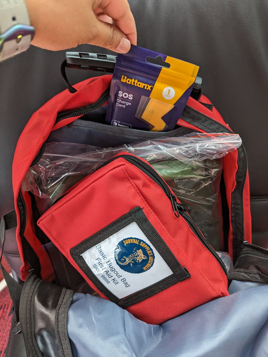 survivalsuppli2's tweet photo. Battarix is an ultra-slim emergency charge card that lives in your bag for years, ready for emergencies. Waterproof in its sealed pack, 8+ year shelf life, and built-in USB-C &amp; Lightning leads - no cables, no fuss.
https://t.co/KY5WfvPgkt https://t.co/tQKrSDYmox