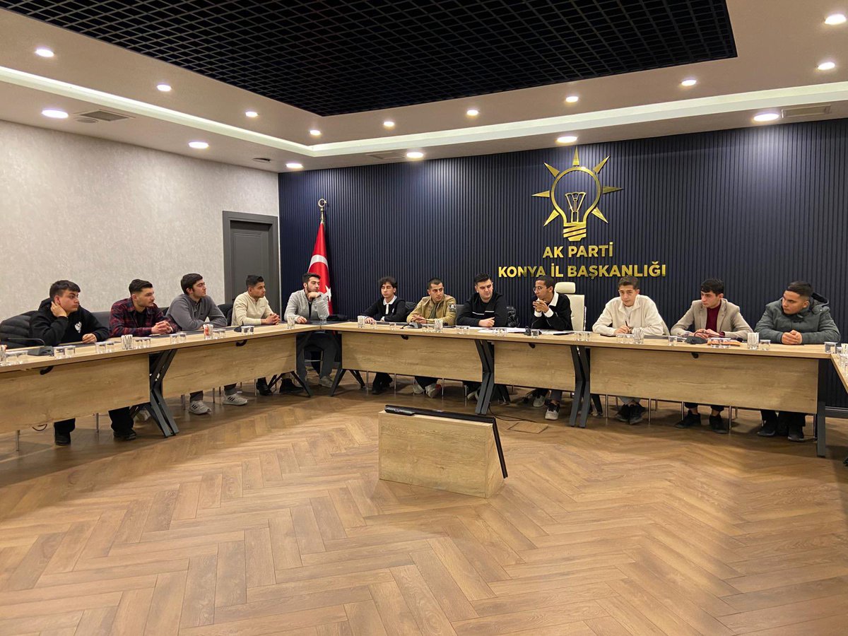 Haftalık Olağan Yönetim Kurulu Toplantımızı, İl Yeni Seçmen Teşkilat Başkanımız <a href="/theturkmen7/">Ömer Faruk Türkmen ®</a> riyasetinde İl Başkanlığımızda gerçekleştirdik.