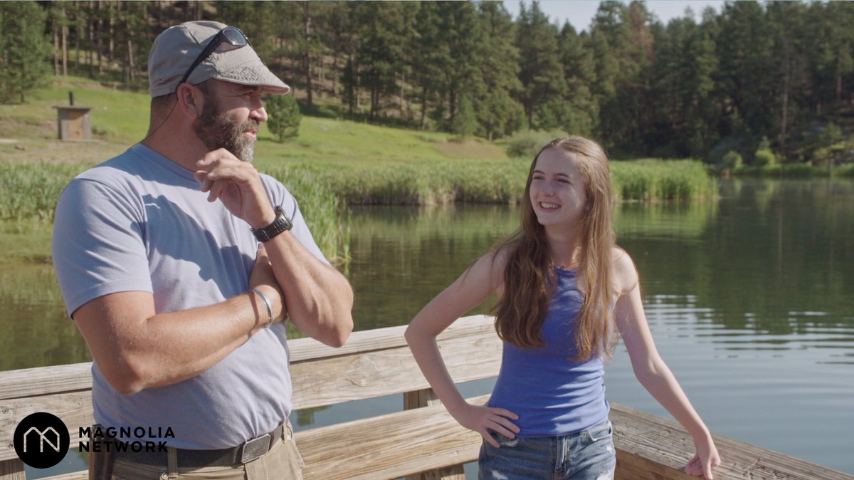 painlesstv's tweet photo. A custom-built slice of paradise right on the lake?! Yes, please! Catch tonight’s episode at 8pm/7c on @magnolianetwork or watch tomorrow on @StreamOnMax and @discoveryplus! #BOTL https://t.co/YJUIsQIFoD