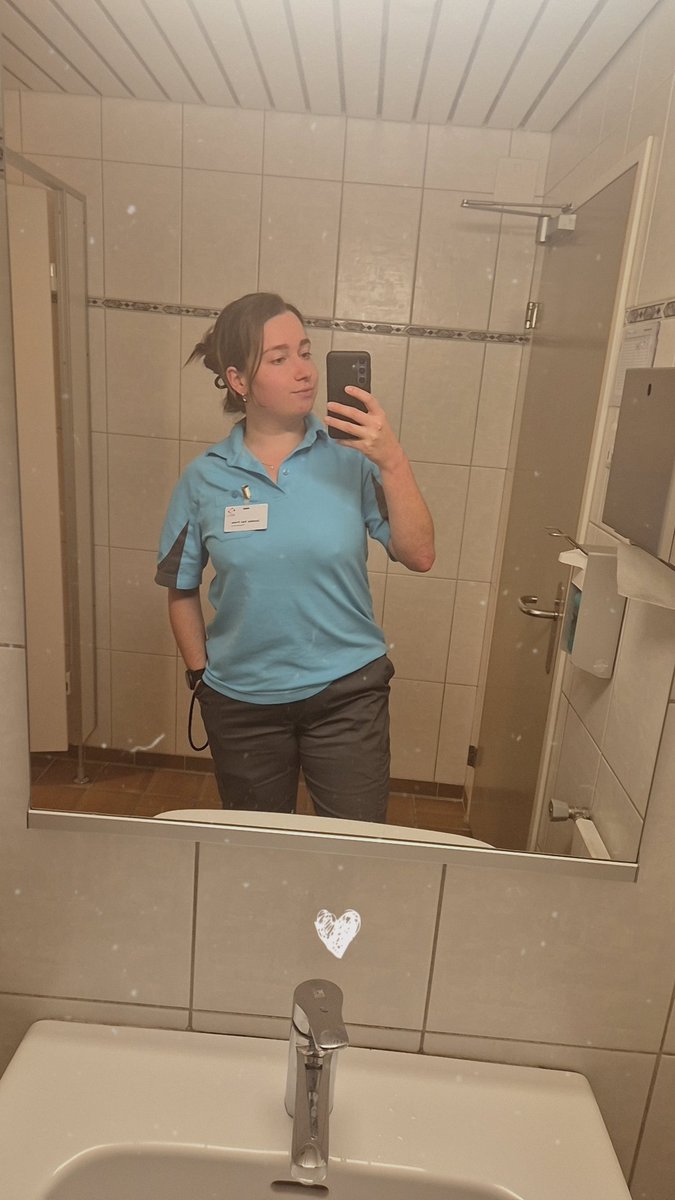 Lupellia tweet media