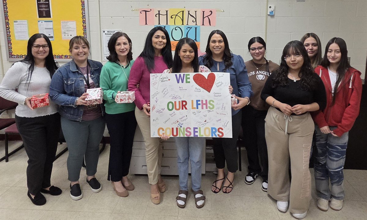 LetipCISLF16285's tweet photo. CIS@LFHS @ciscameroncounty joins to celebrate our amazing counselors.  Thank you! So much for always going over and beyond. 

#Beingpresentmatters
#Allinforkids https://t.co/gEGZAn0FZM