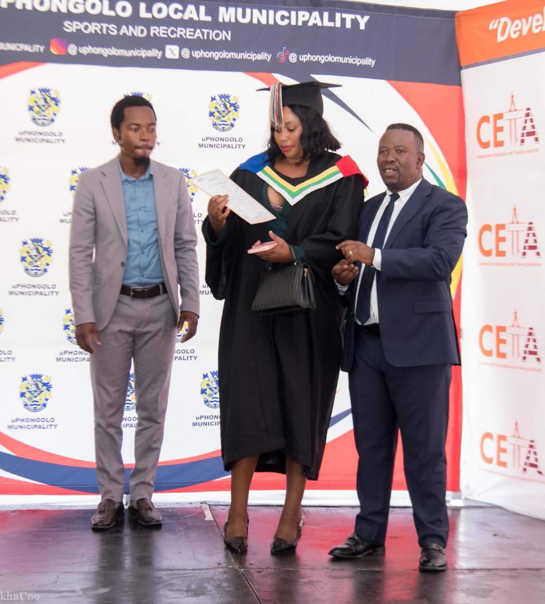 uPhongolo Municipality tweet media