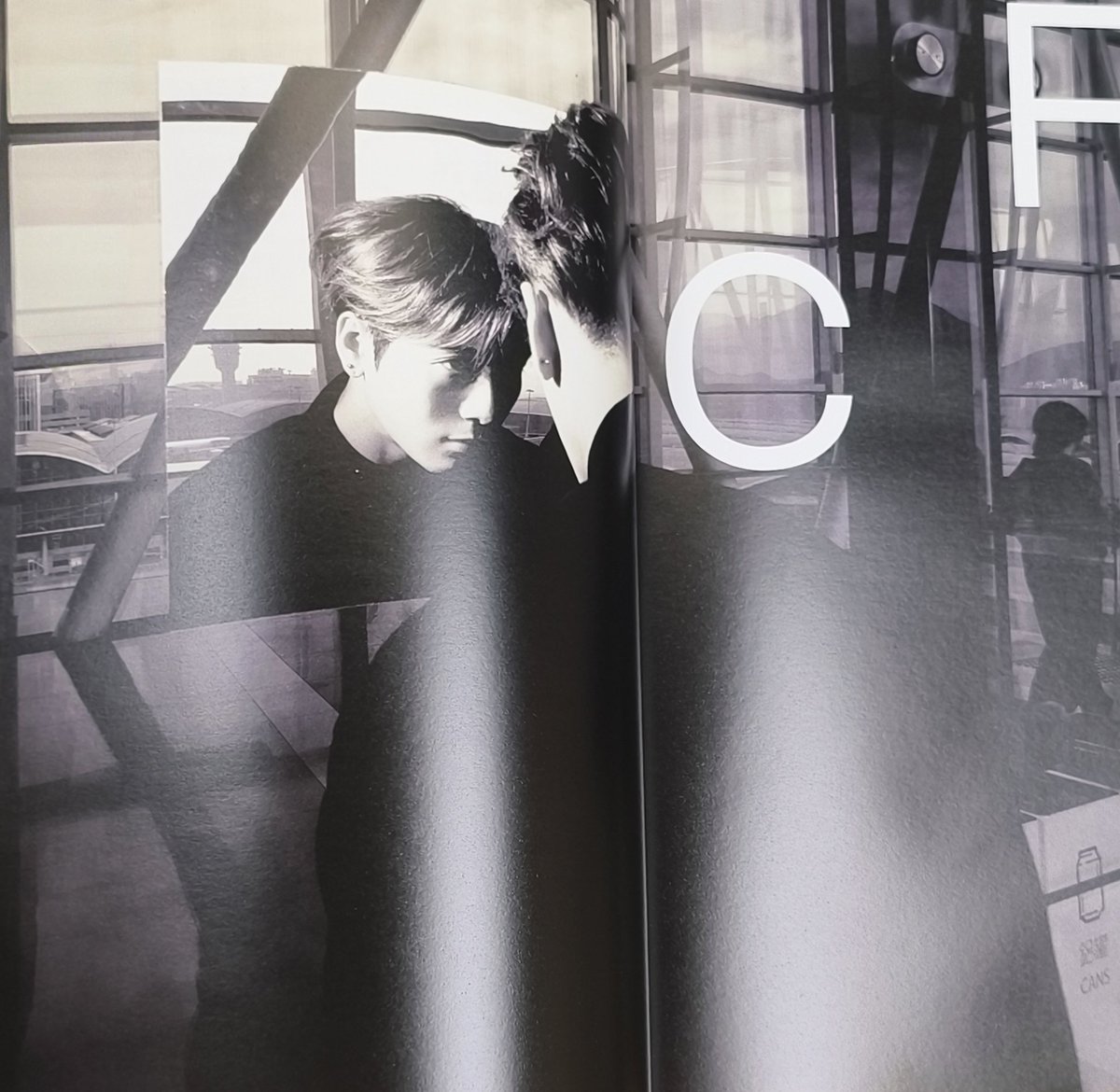 gi7777's tweet photo. Jackson Wang's photos for City Magazine， which were also taken by renowned photographer Wing Shya, in a completely different style~ Stunning🩷
#JacksonWang #WingShya #CityMagazine https://t.co/InSWEo986V