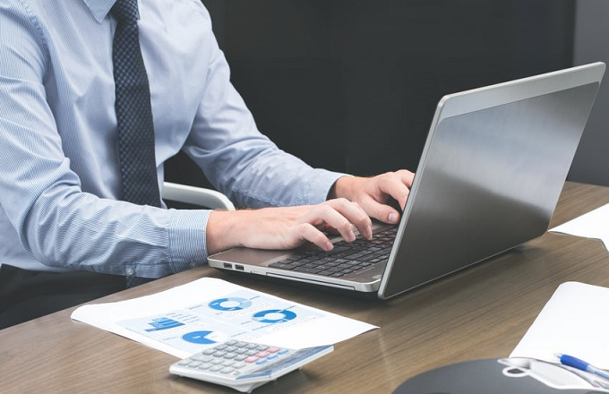 RRHHpress.com tweet media