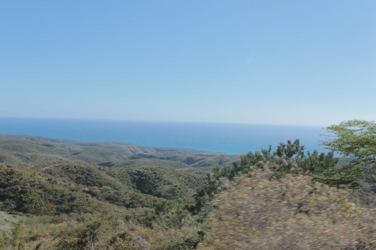 natayaska's tweet image. I worship Haiti's nature !  from north to south to west  to east..  she 's so beautiful ... the food  she gives us... the sun .. the sky ..