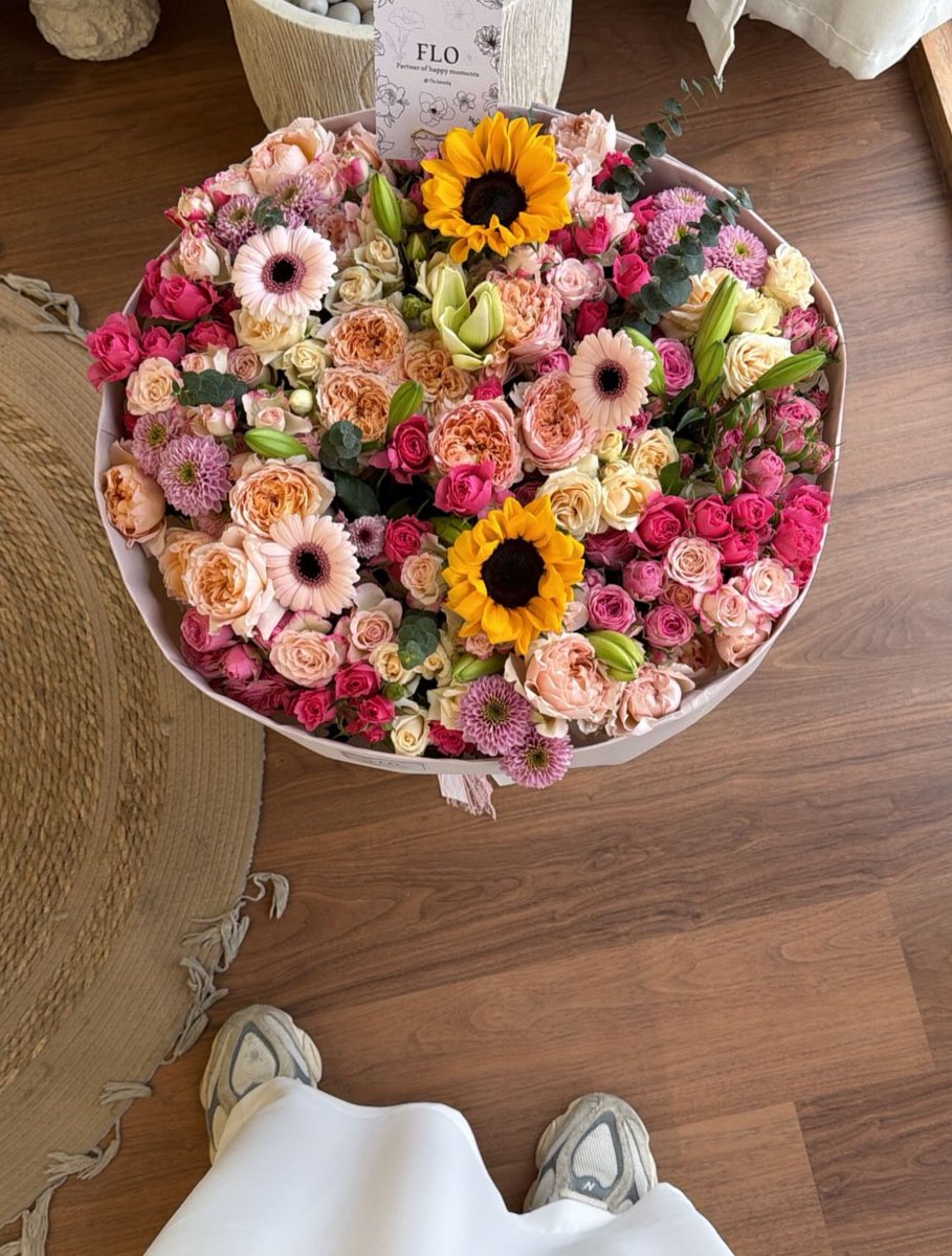 1leio's tweet image. 