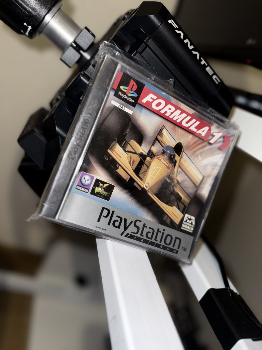 El otro día pillé esta joyita para la PS1, 
qué opináis? 

#Formula1 #PlayStation #PS1