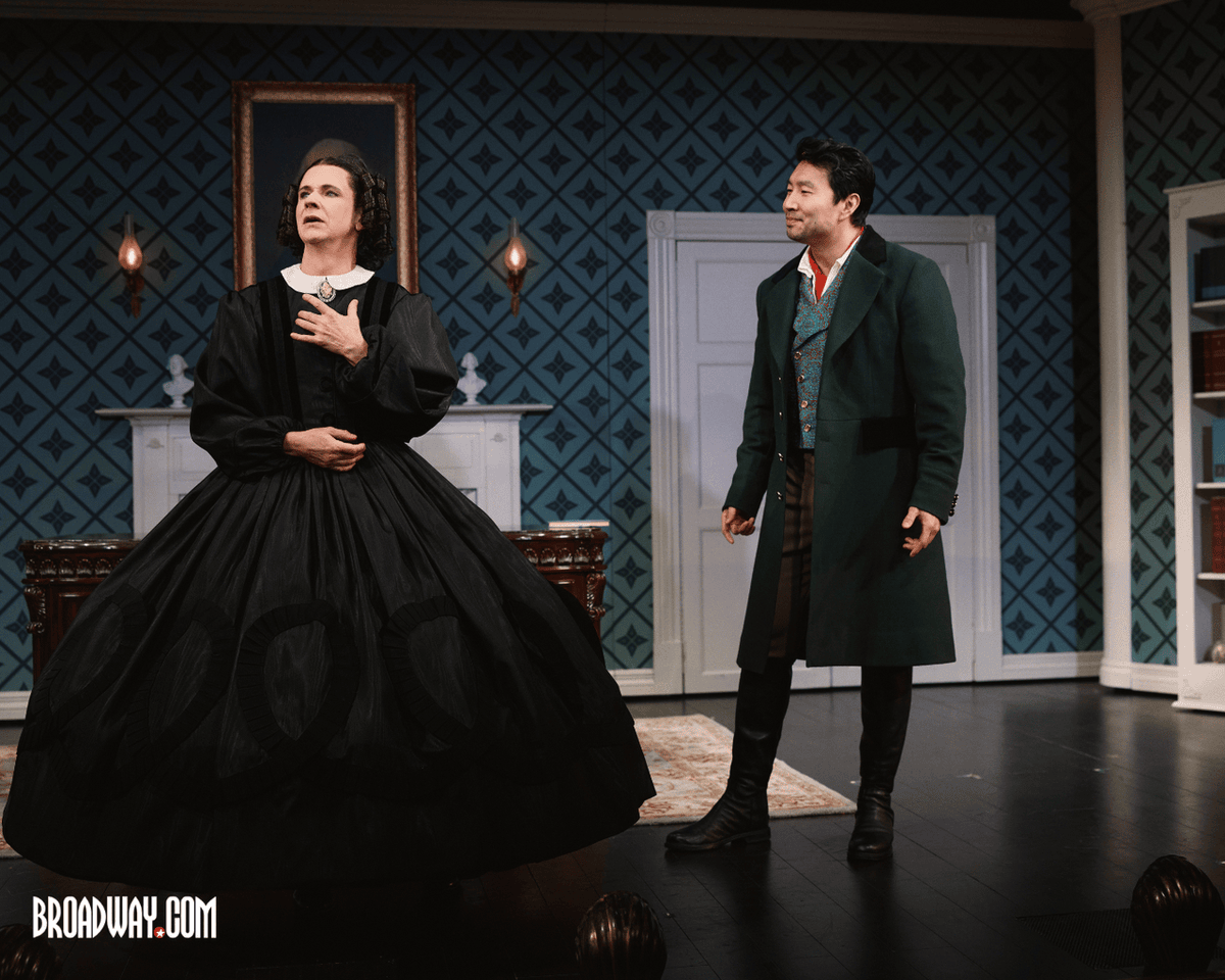 broadwaycom's tweet photo. Wowie zowie!! John Cameron Mitchell and Simu Liu join Broadway’s OH, MARY tonight!
Find your tickets now to see the starry duo in the Tony Award-winning comedy https://t.co/Xayjg0hUVa
📸: Emilio Madrid
#broadway #ohmary #johncameronmitchell #simuliu https://t.co/m6wLXqHPJC