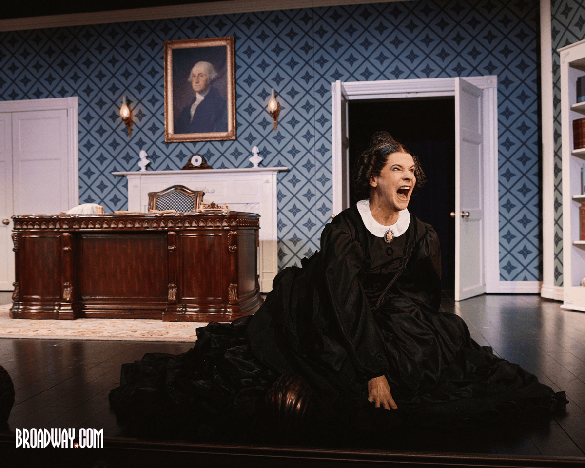 broadwaycom's tweet photo. Wowie zowie!! John Cameron Mitchell and Simu Liu join Broadway’s OH, MARY tonight!
Find your tickets now to see the starry duo in the Tony Award-winning comedy https://t.co/Xayjg0hUVa
📸: Emilio Madrid
#broadway #ohmary #johncameronmitchell #simuliu https://t.co/m6wLXqHPJC