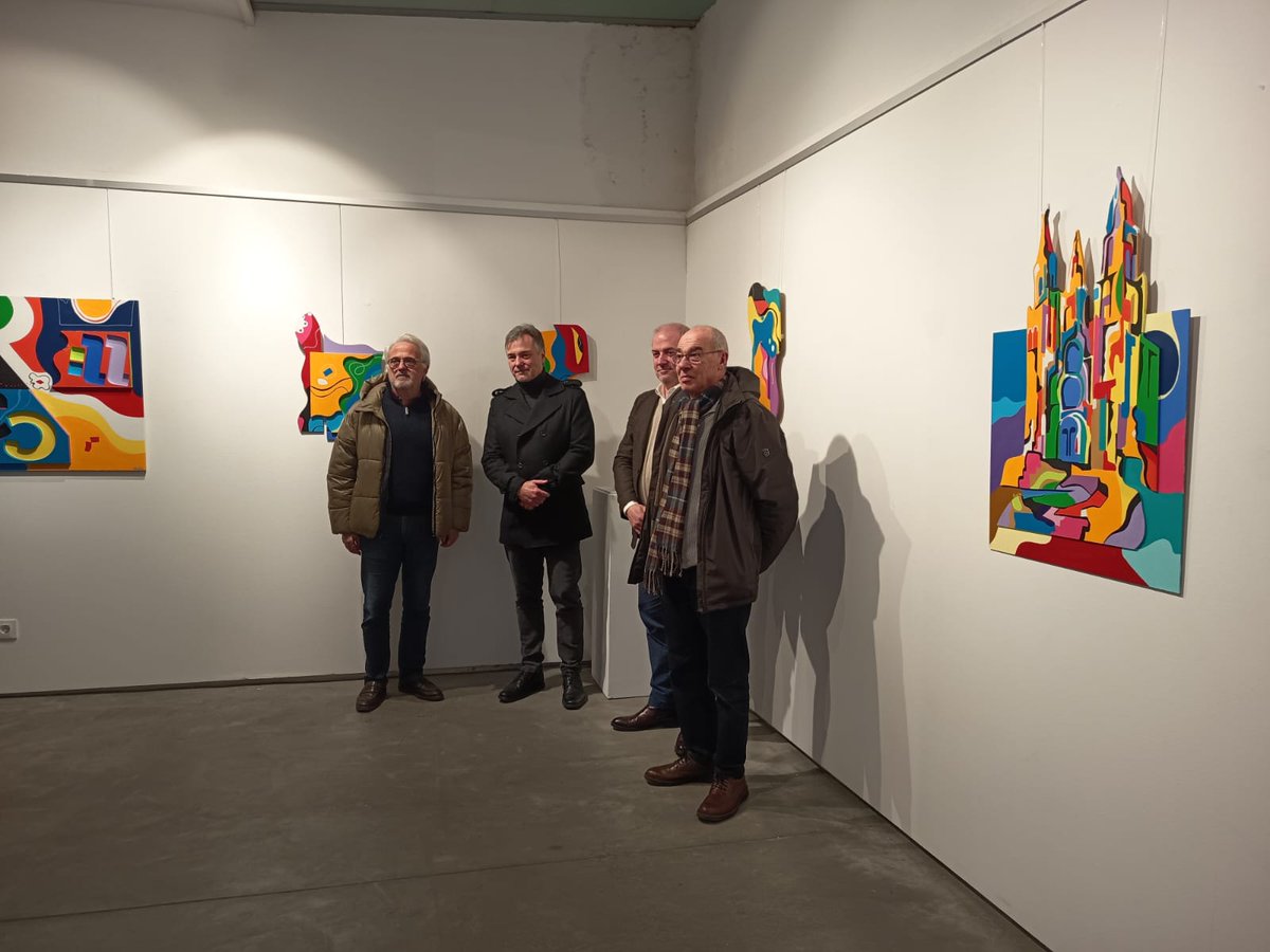 Acompañamos esta tarde na Casa Museo Picasso -alí estivo <a href="/jorqueracaselas/">Francisco Jorquera</a>- a inauguración da mostra "Arela Cromática", do artista <a href="/Julio__Pereira/">Julio Pereira</a>.