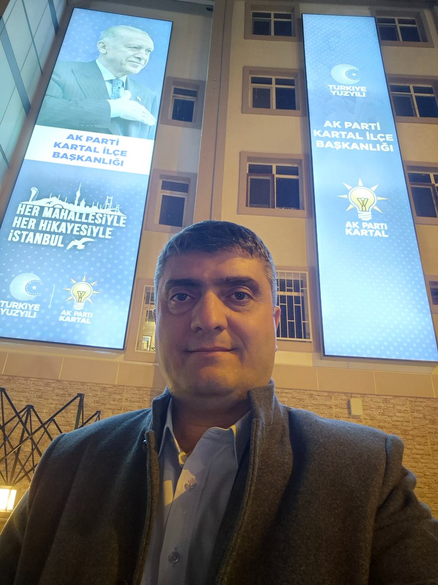 Kartal Ak Parti İlçe Yönetimi olağan haftalık toplantımızı icra ettik.

#DurmakYokYolaDevam