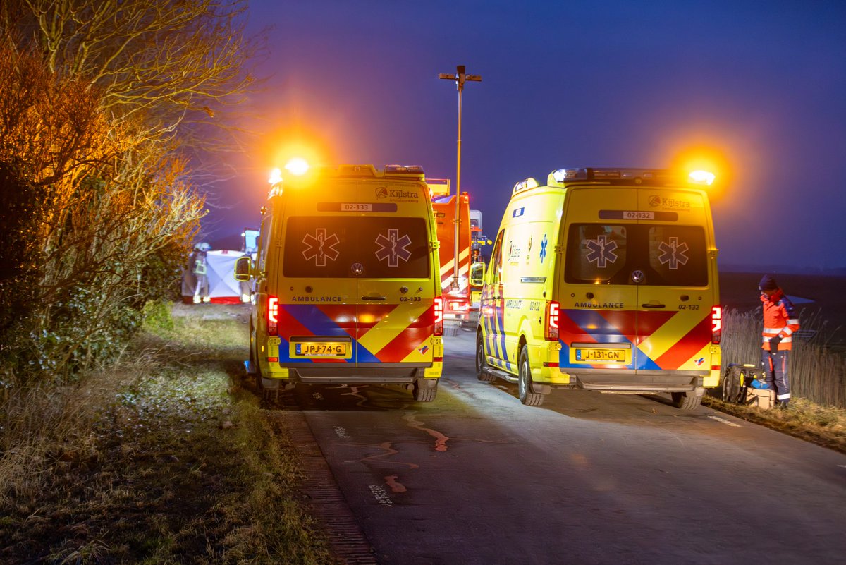Dode (20) en zwaargewonde (19) na aanrijding met vrachtwagen