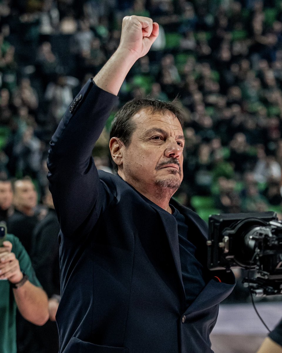 EuroLeague's tweet photo. There’s a special bond there.
#EveryGameMatters https://t.co/awFrTp0ugt