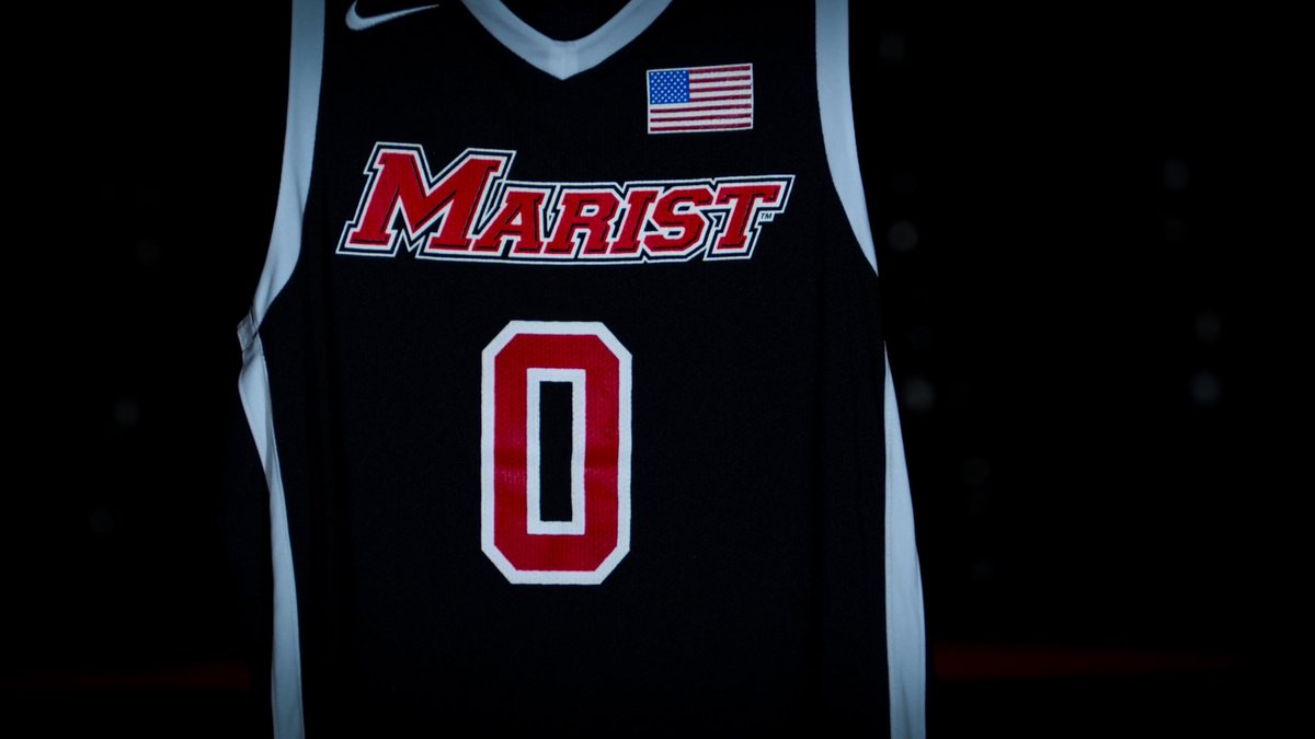 MaristMBB's tweet image. Red Foxes Blacked Out ⚫️🦊