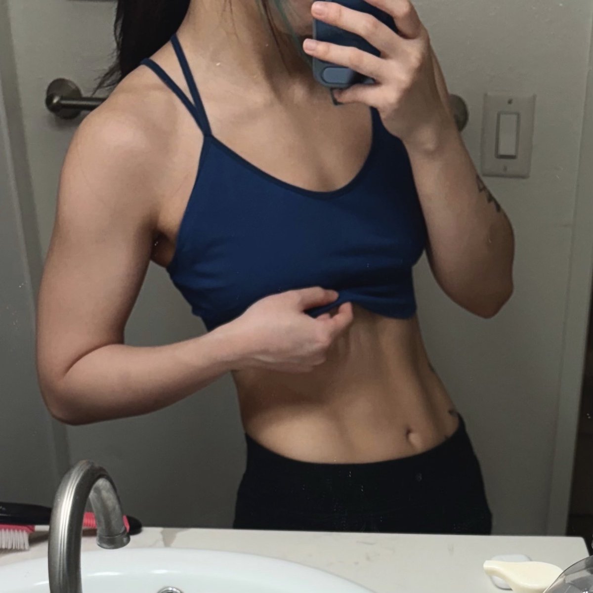 I’M STARTING TO SEE ABS ON MYSELF, EVERYBODY. 

I’VE NEVER EVER HAD BEFORE.

Been consistent with doing weights and push ups 3 times a week for the last 2 months!

I do different dumbbell (25-30lb each) workouts for 20+ minutes and a total of at least 100 push-ups per session!