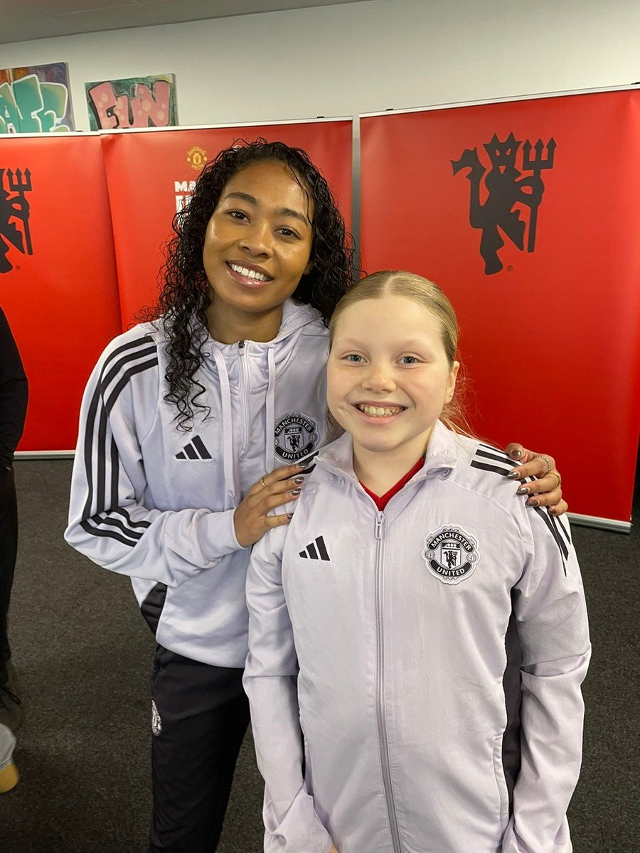 PE at Broadbent Fold Primary School tweet media