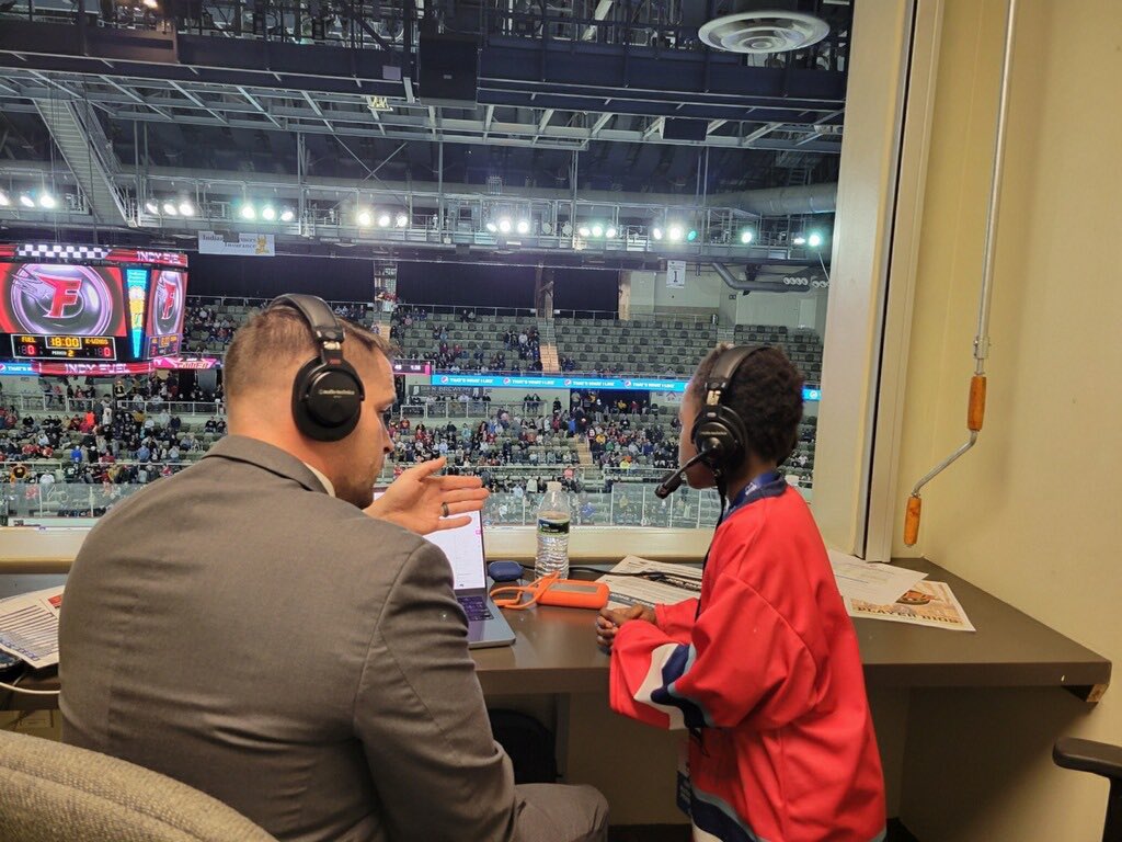 Chris Cadeau tweet media