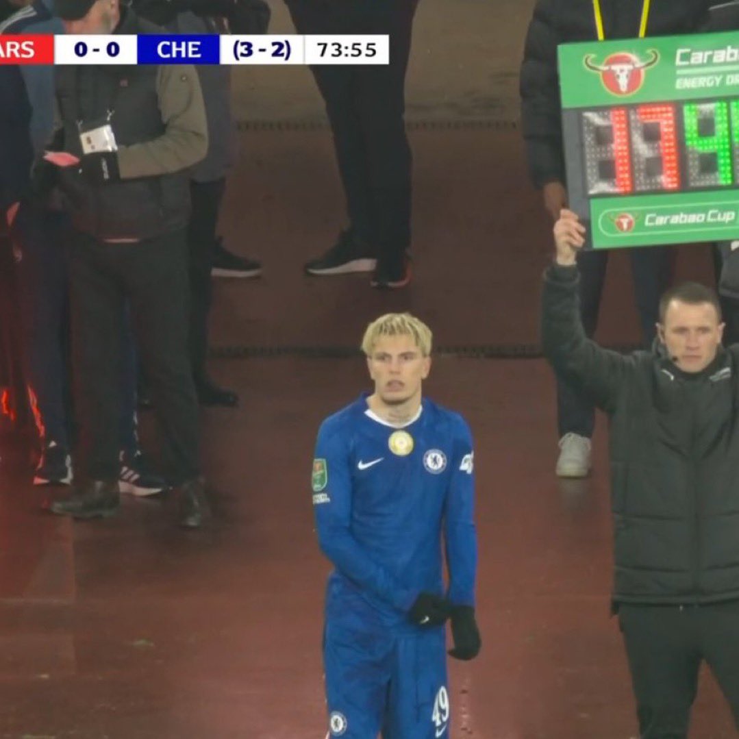 Alejandro Garnacho before facing Arsenal 

‘If Manchester United can beat them at the Emirates, we can do it perfectly.’

- Comes on as a sub.
- Misplaced passes.
- No tracking back.
- Havertz scores the winner.

Talk less. Do more. Pathetic player who thinks he is Ronaldo