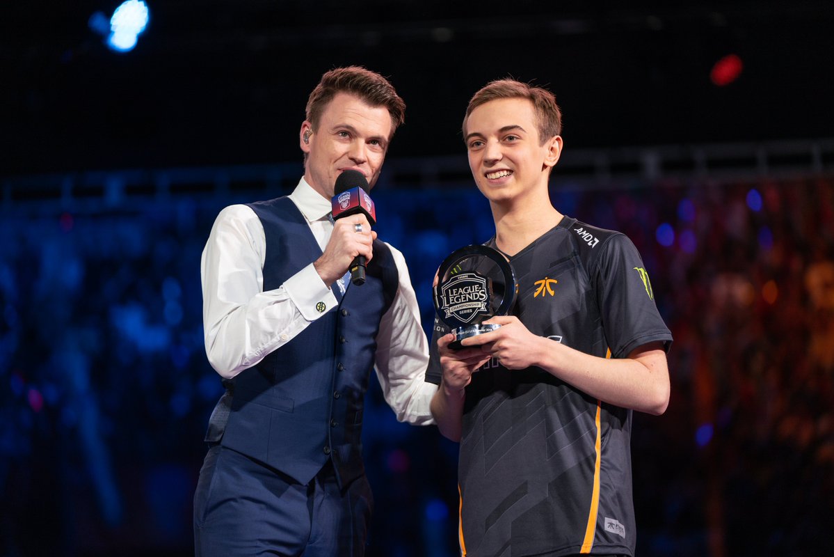 CapsDaily_'s tweet image. 