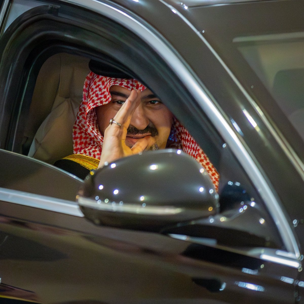 الله يحفظك سيدي 💚