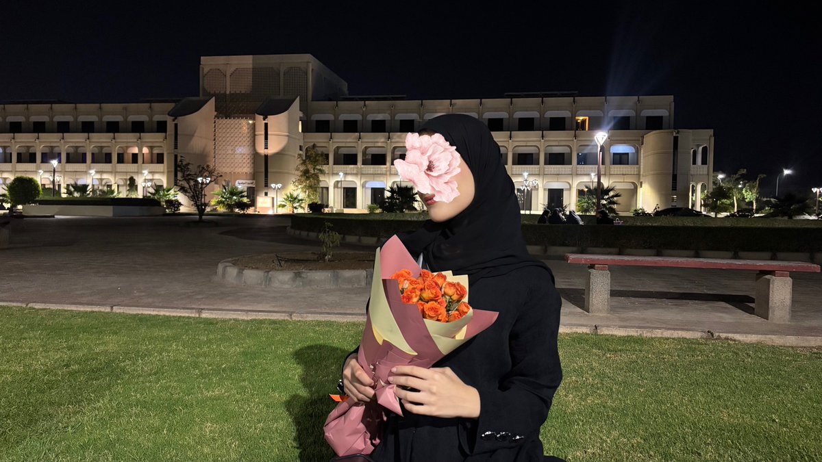 AbrarAlbusaidi's tweet photo. FINAL SEASON 👩‍🎓

يارب، كما أعنت النفسّ في أول دروبها، فأعنها على نهاية الخطوات https://t.co/Tzb3Thh5KH