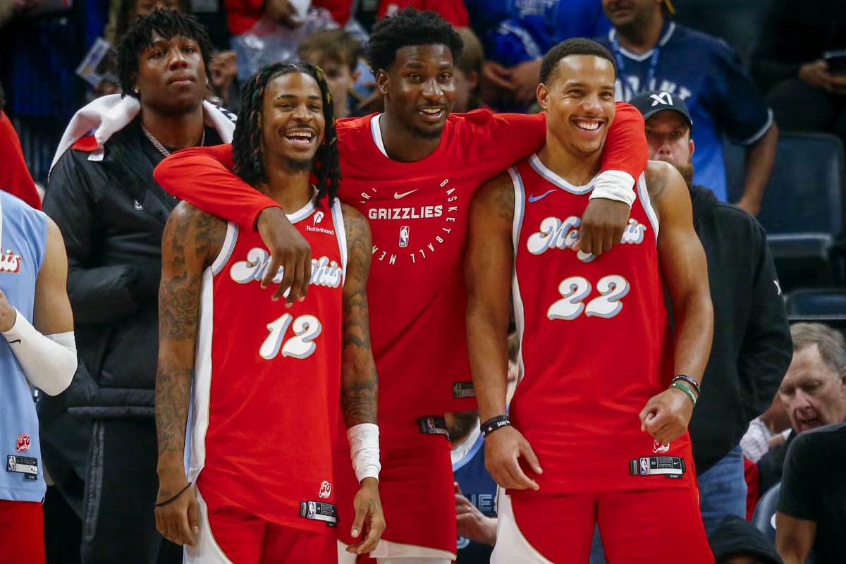 UsherNBA's tweet photo. Jaren Jackson Jr. in Memphis

franchise rankings:

8th in games
6th in points
7th in rebounds
6th in steals
3rd in blocks
4th in threes

four playoff appearances
one conf semis 
56 wins in '22
51 wins in '23
DPOY in '22
3x All-Defense (2x 1st)
2x All-Star
2x blocks leader https://t.co/xVtEx5yVuZ
