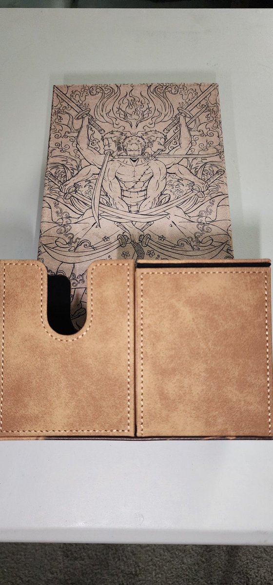 OrangeSamuraiD's tweet photo. Like deckboxes? Like giveaways?
Follow @TheSleeveChief and I, like, repost and tell us who your favorite anime swordsman/lady is in the comments🤺

This giveaways is valid for domestic U.S only. If you win and do not get in touch within 48hrs another winner will be picked. https://t.co/kXcS9sNu54
