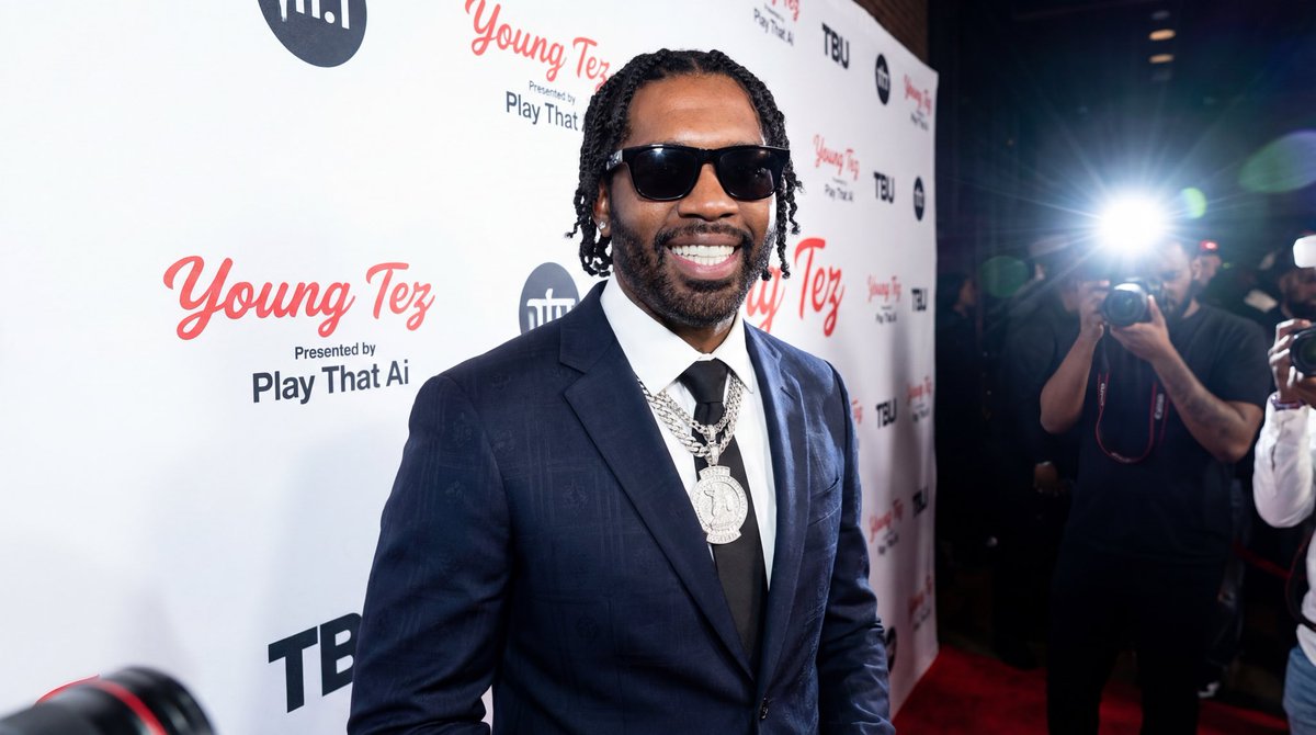 Young Tez tweet media