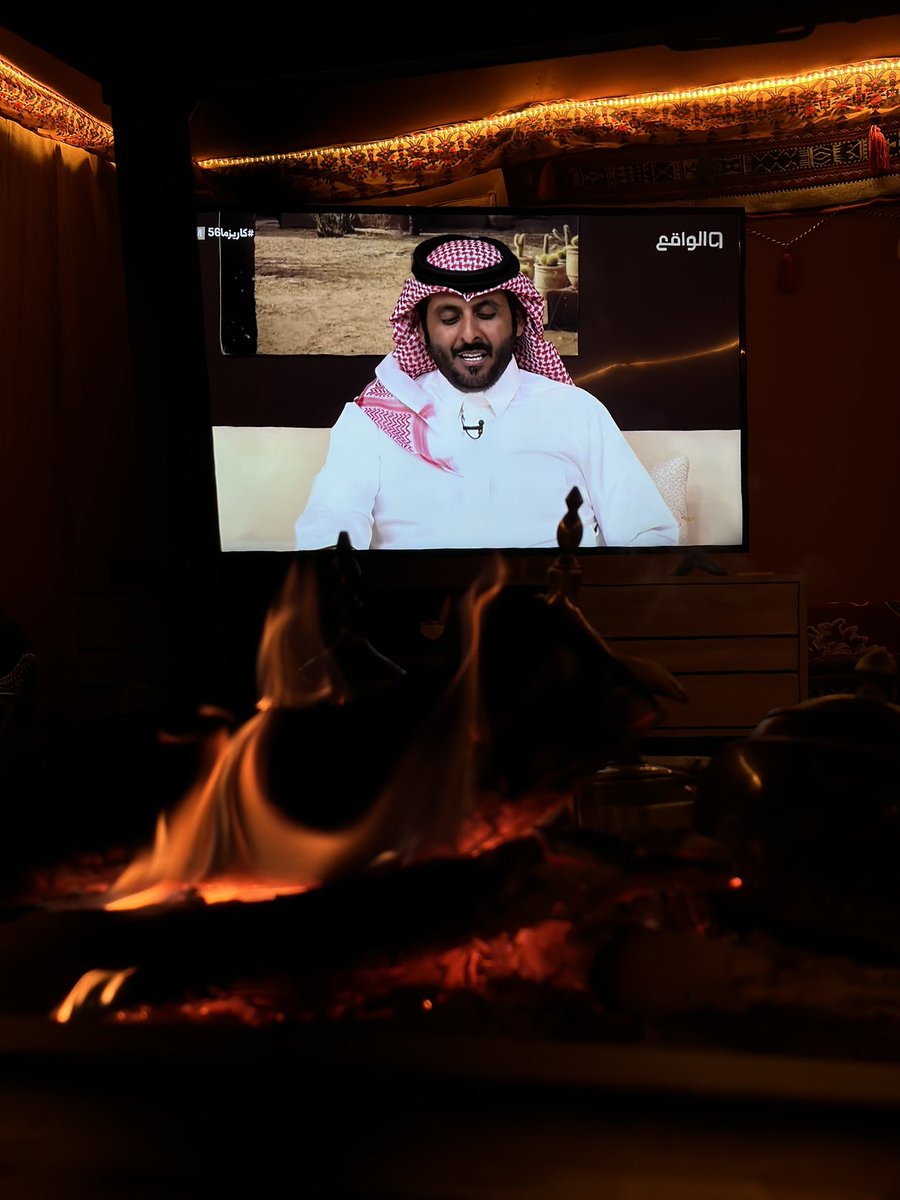 2lji7's tweet photo. تعاملت حتى مع قصورك بدون قصور 
وتخطيتها مثل الحسّايف على الماضي .
- مبارك بن رادعه https://t.co/ax2AA08PRo