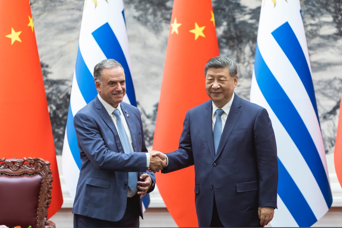 🇺🇾🤝🇨🇳 Uruguay y China concretan acuerdos en ciencia e innovación.

🔗gub.uy/presidencia/co…

📷<a href="/compresidencia/">Presidencia Uruguay</a>